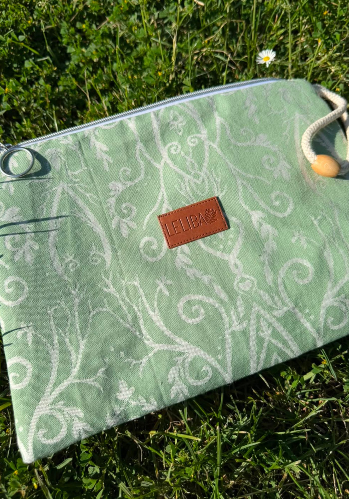 LELIBA Clutch Ramus Mora